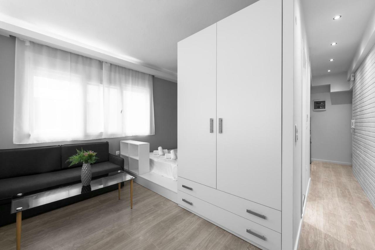 Denizen Boutique Apartments, Nilie Hospitality Mgmt Salonicco Esterno foto